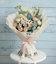 Букет цветов из:  Розы и Лизиантусы в Дзержинске