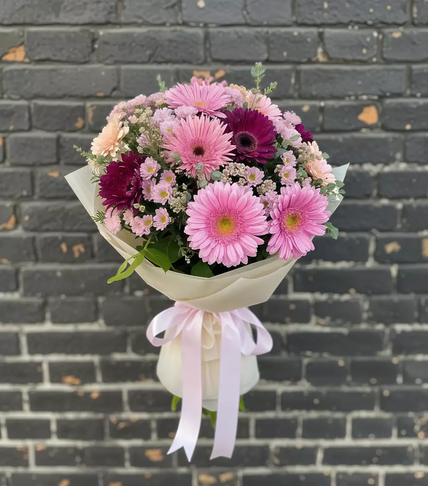 Букет цветов из: Герберы и Хризантемы в Дзержинске