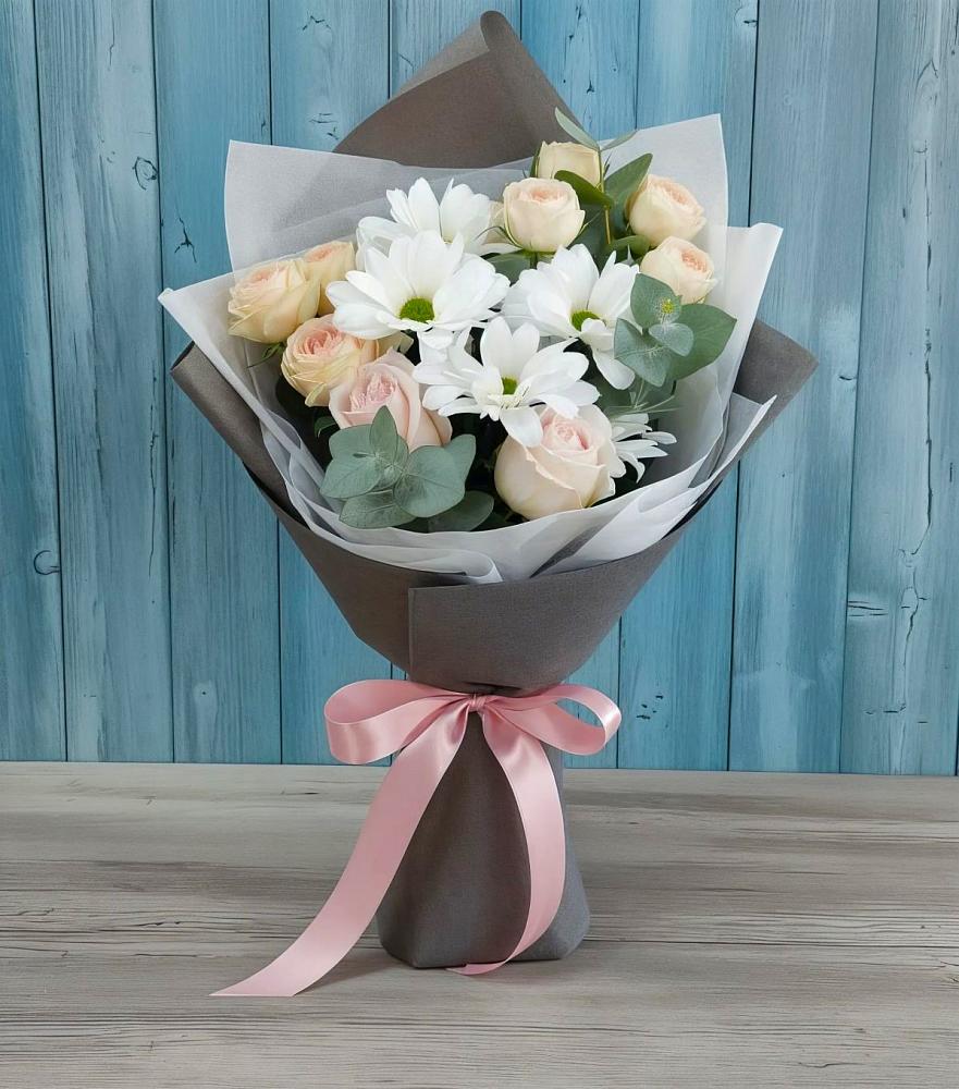 Букет цветов из: Хризантемы и Розы в Дзержинске