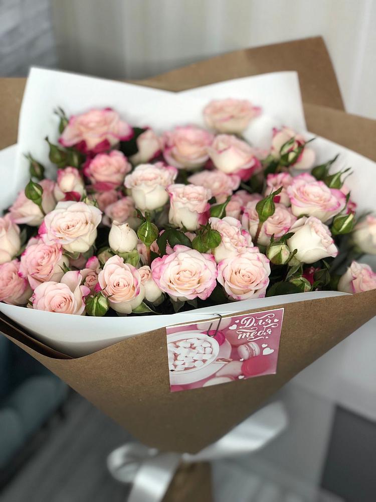 Букет цветов из: Розы в Дзержинске