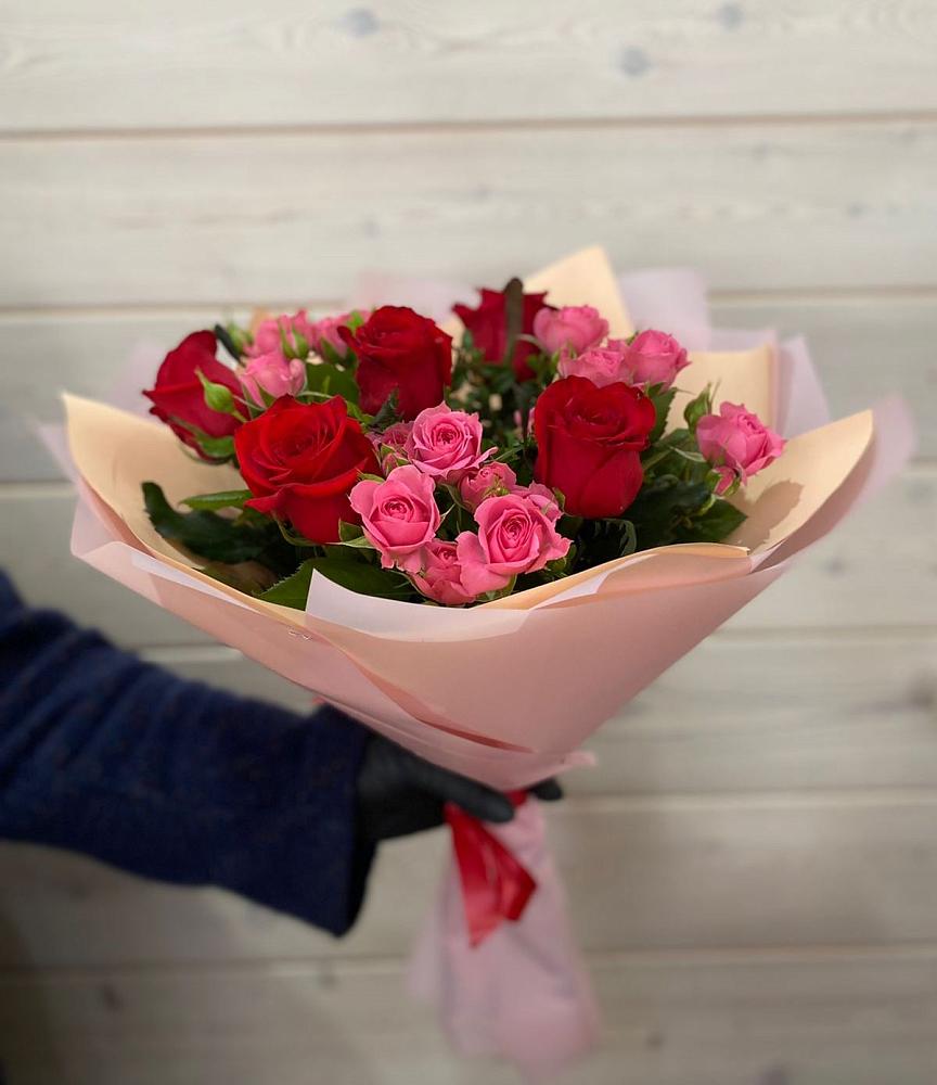 Букет цветов из: Розы в Дзержинске