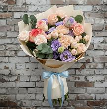 Букет цветов из:  Розы, Лизиантусы и Гвоздики в Дзержинске